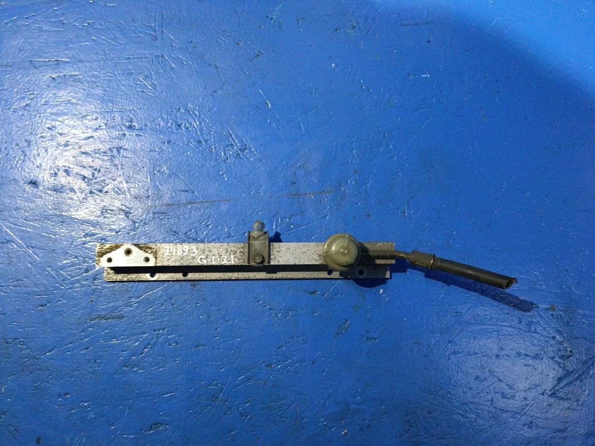 Рейка топливная (рампа) Honda CR-V I (1995—1999) б.у