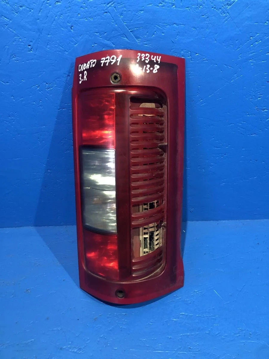 Фонарь задний правый FIAT Ducato II рестайлинг (2006—2007) б.у