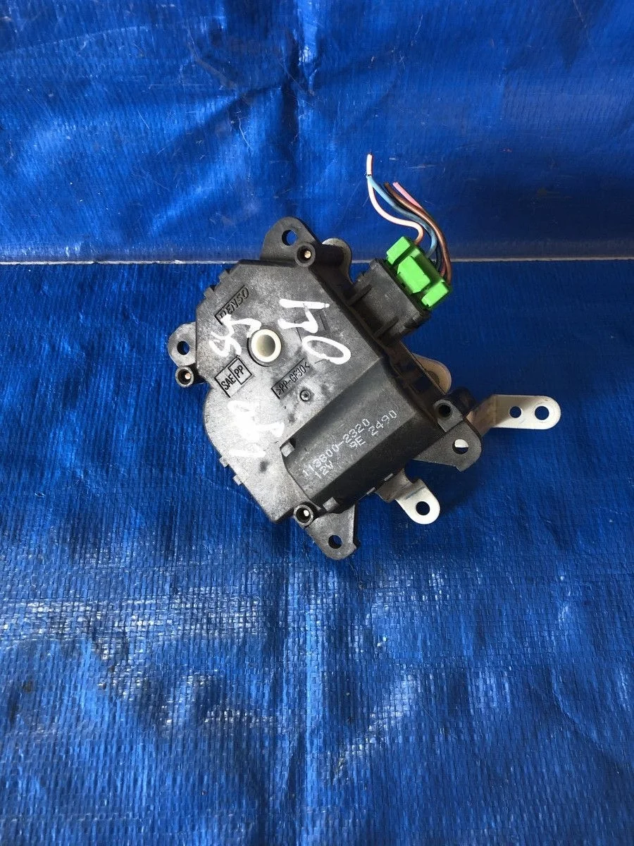 Электропривод заслонки отопителя Subaru Legacy BL/BP (2003—2006) б.у