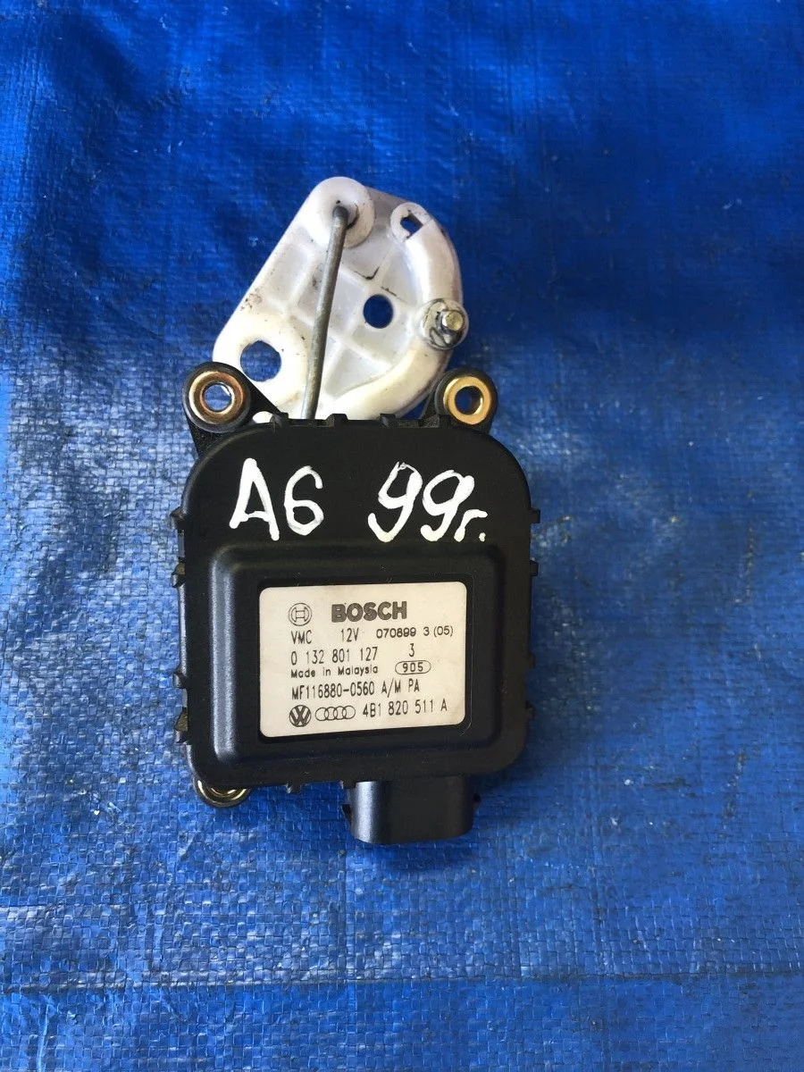 Электропривод заслонки отопителя Audi A6 C5 (1997—2001) б.у