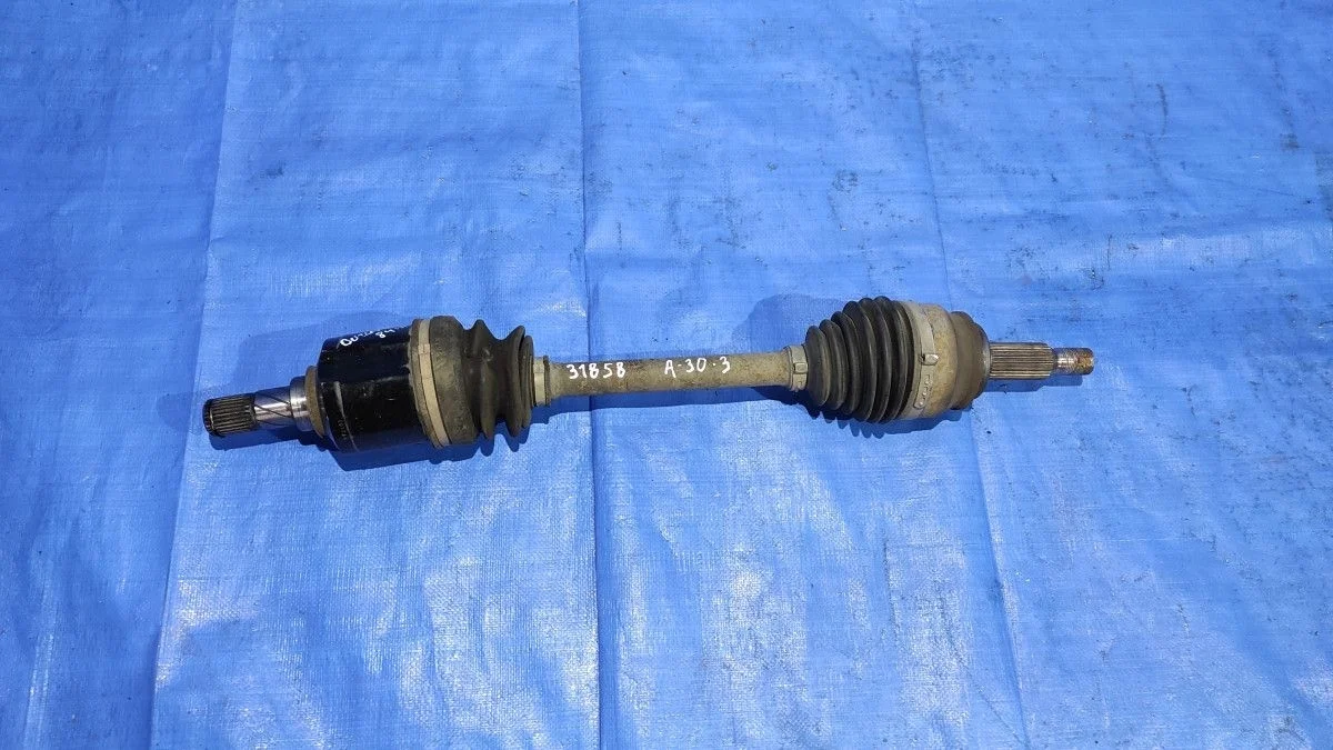 Привод правый Outlander 3 2.0 вариатор б.у