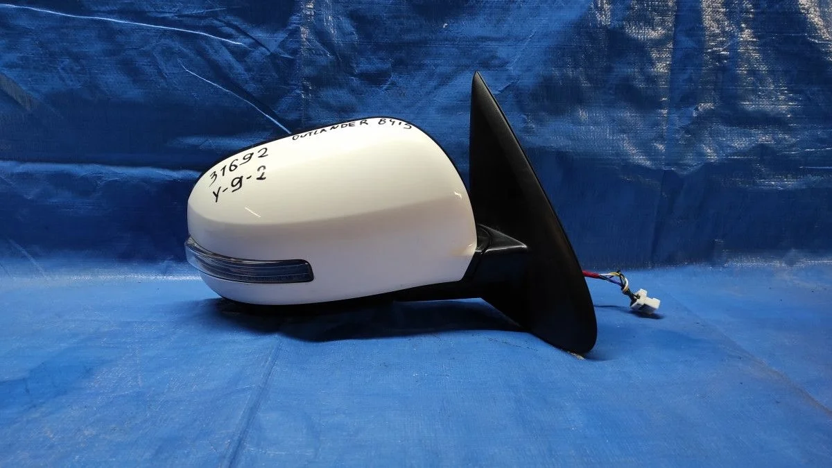 Для Outlander 3 2021 зеркало правое б.у