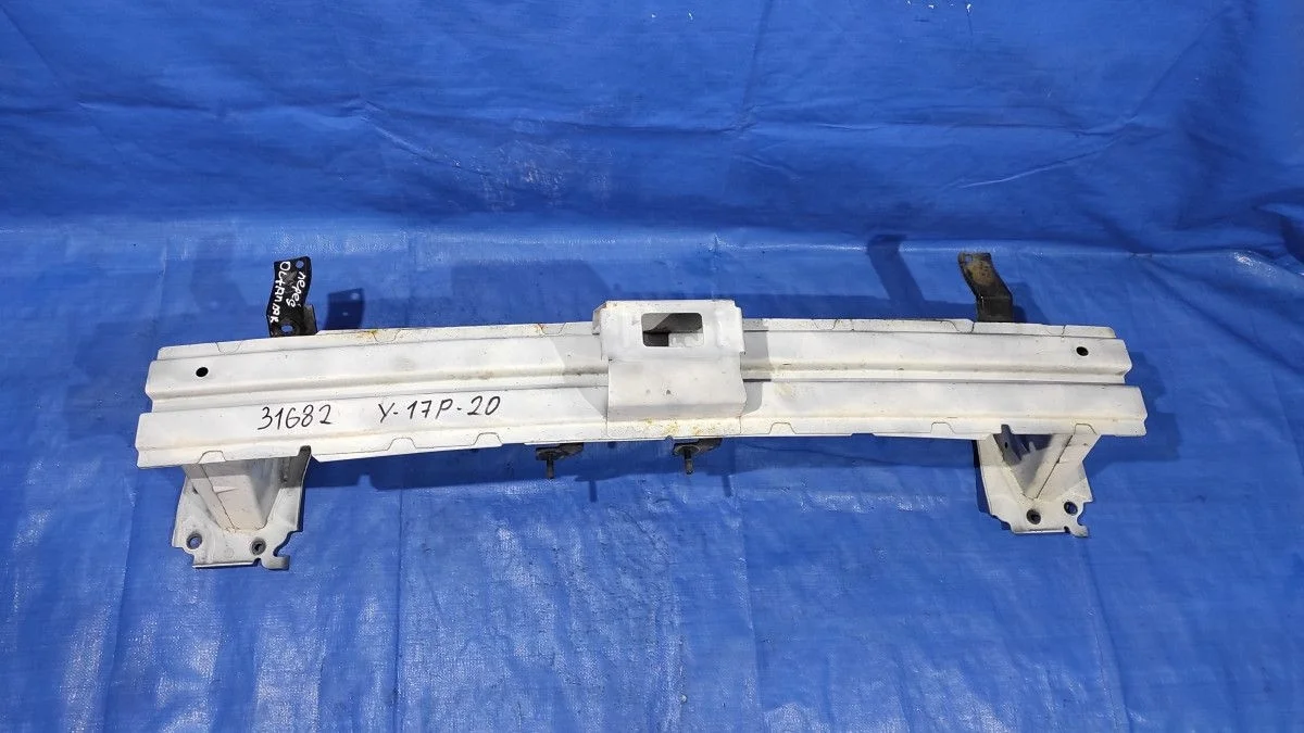 Усилитель переднего бампера Mitsubishi Outlander III рестайлинг 3 (2018—2025) б.у