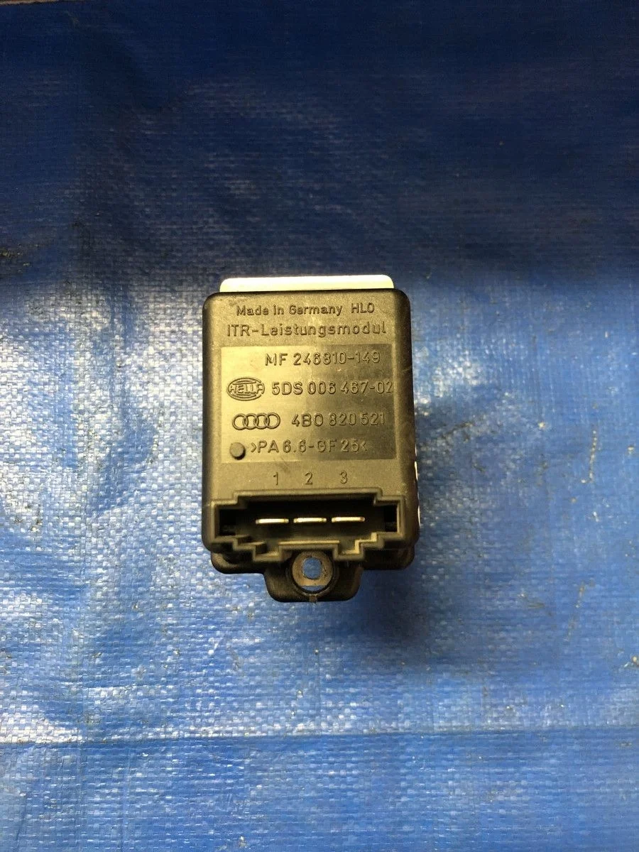 Резистор отопителя ( реостат,ёжик печки ) Audi A6 C5 (1997—2001) б.у