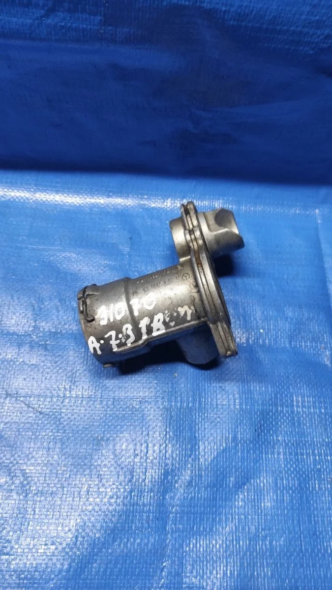 Фланец системы охлаждения Mercedes-Benz E-класс W211/S211 (2002—2006) б.у