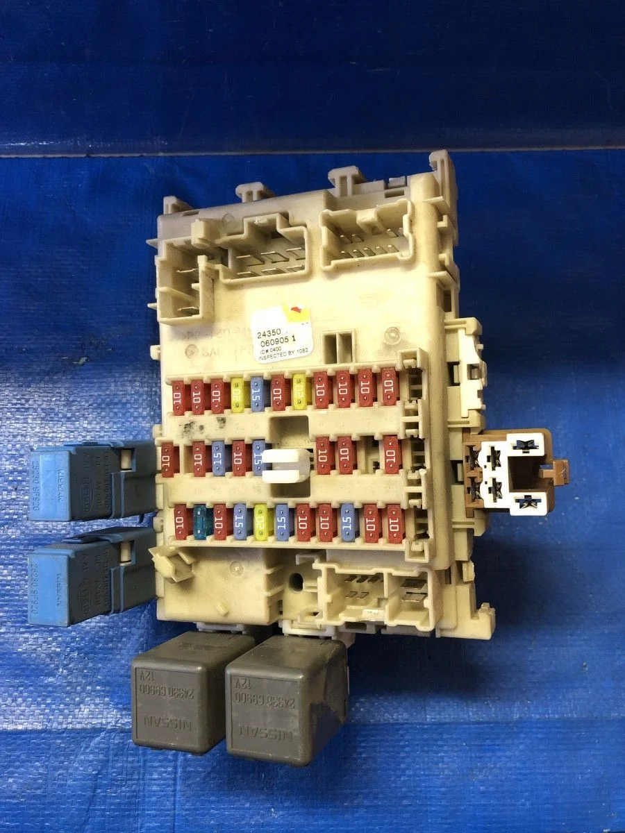 Блок предохранителей Nissan Primera P12 (2001—2008) б.у