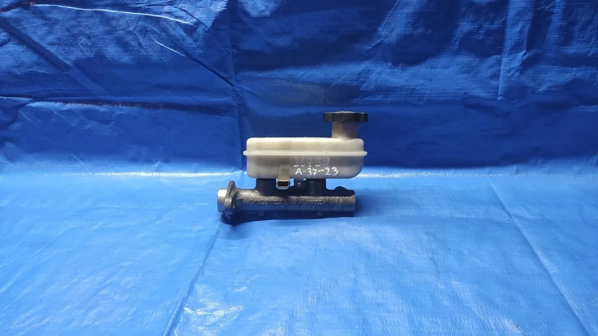 Цилиндр тормозной главный Hyundai Matrix I (2001—2005) б.у