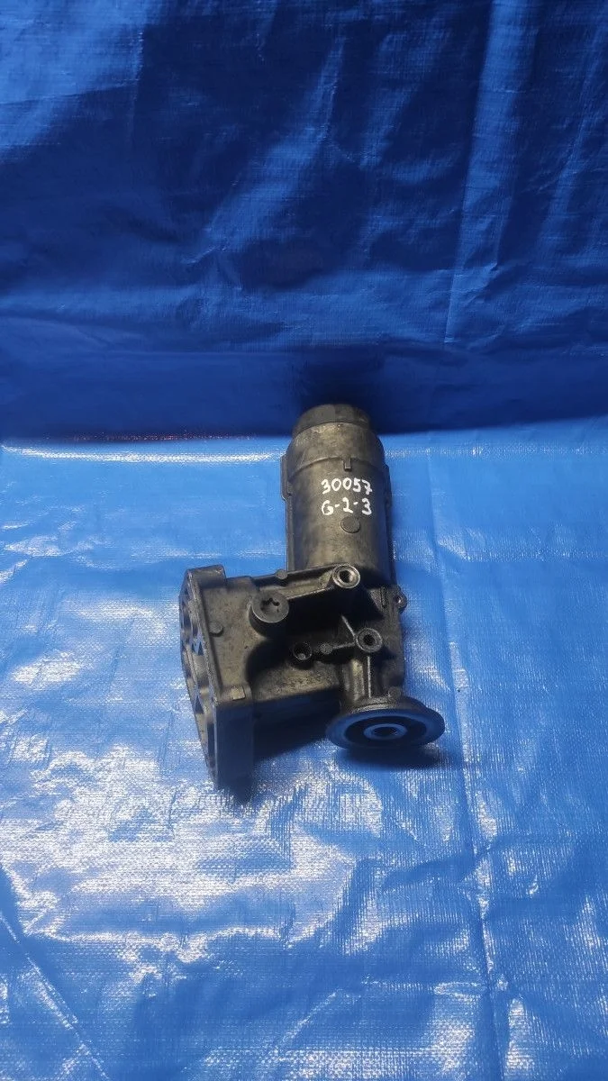 Корпус масляного фильтра Volkswagen Passat B5 рестайлинг (2000—2005) б.у