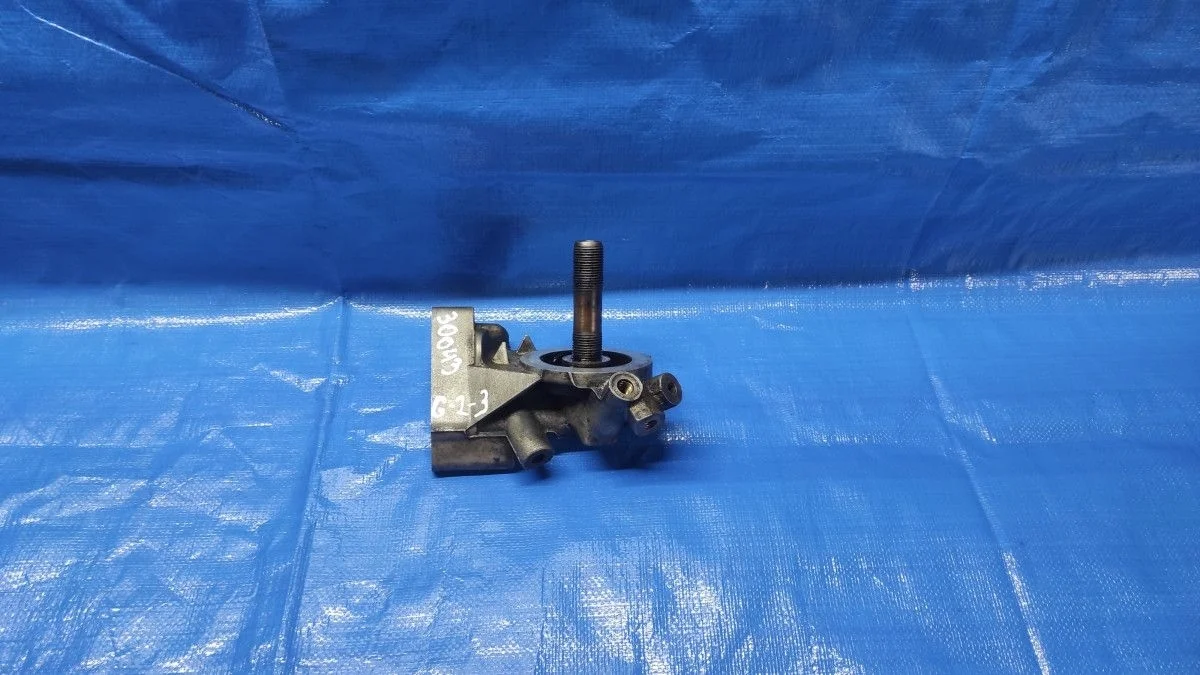 Корпус масляного фильтра Audi A6 C5 (1997—2001) б.у