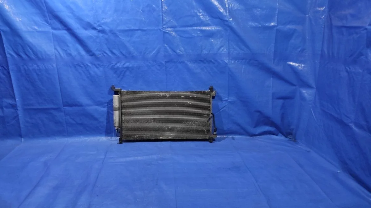 Радиатор кондиционера Nissan Tiida C11 (2004—2012) б.у