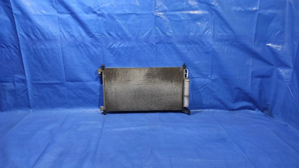 Радиатор кондиционера Nissan Tiida C11 (2004—2012) б.у
