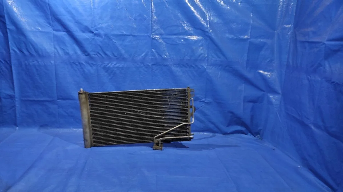 Радиатор кондиционера Mercedes-Benz C-класс W203/S203/CL203 (2000—2004) б.у