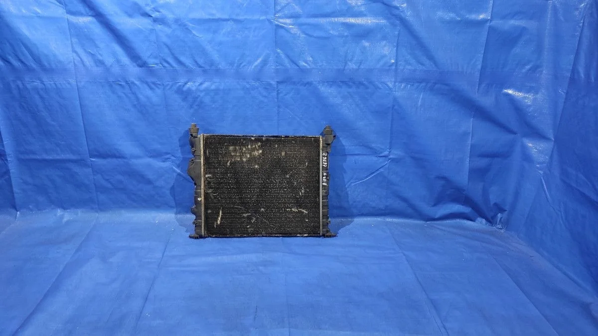 Радиатор охлаждения двигателя Renault Scenic I рестайлинг (1999—2003) б.у