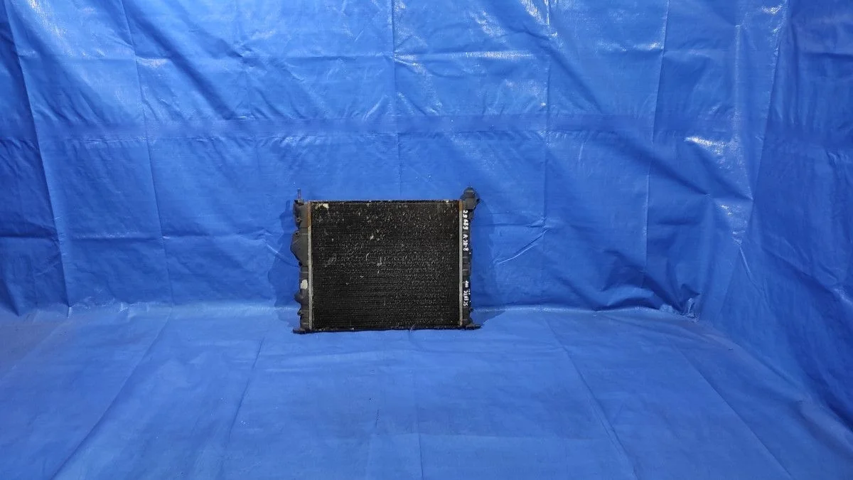 Радиатор охлаждения двигателя Renault Scenic I рестайлинг (1999—2003) б.у