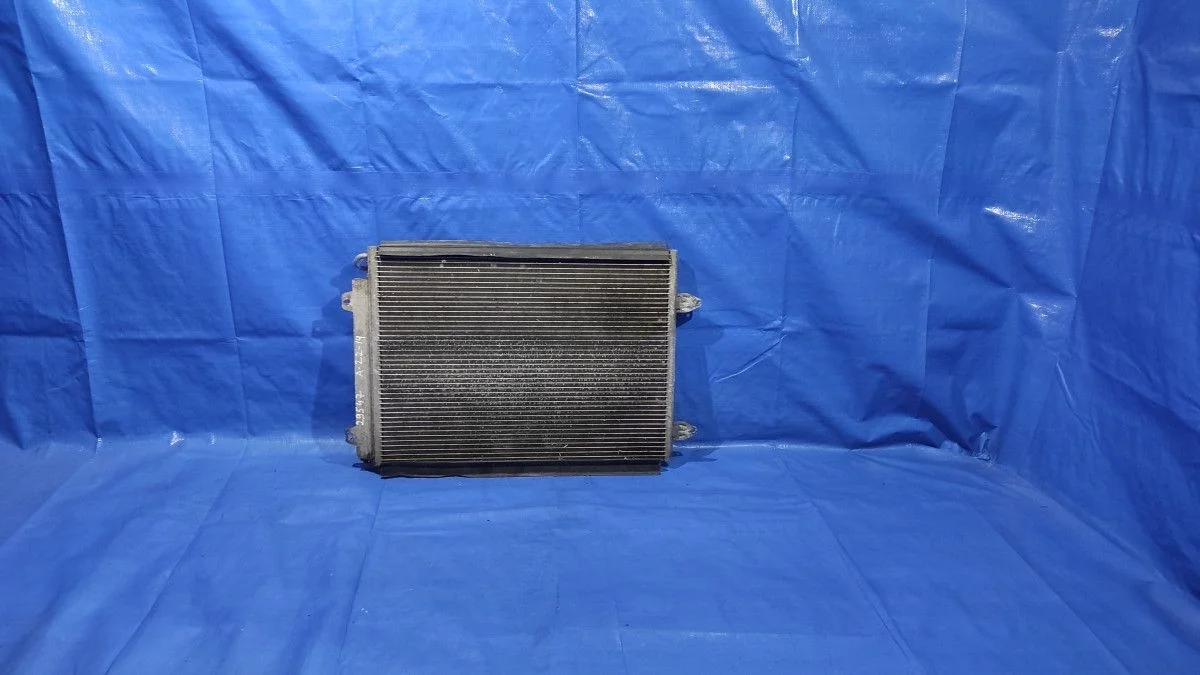 Радиатор кондиционера Volkswagen Passat B6 (2005—2010) б.у