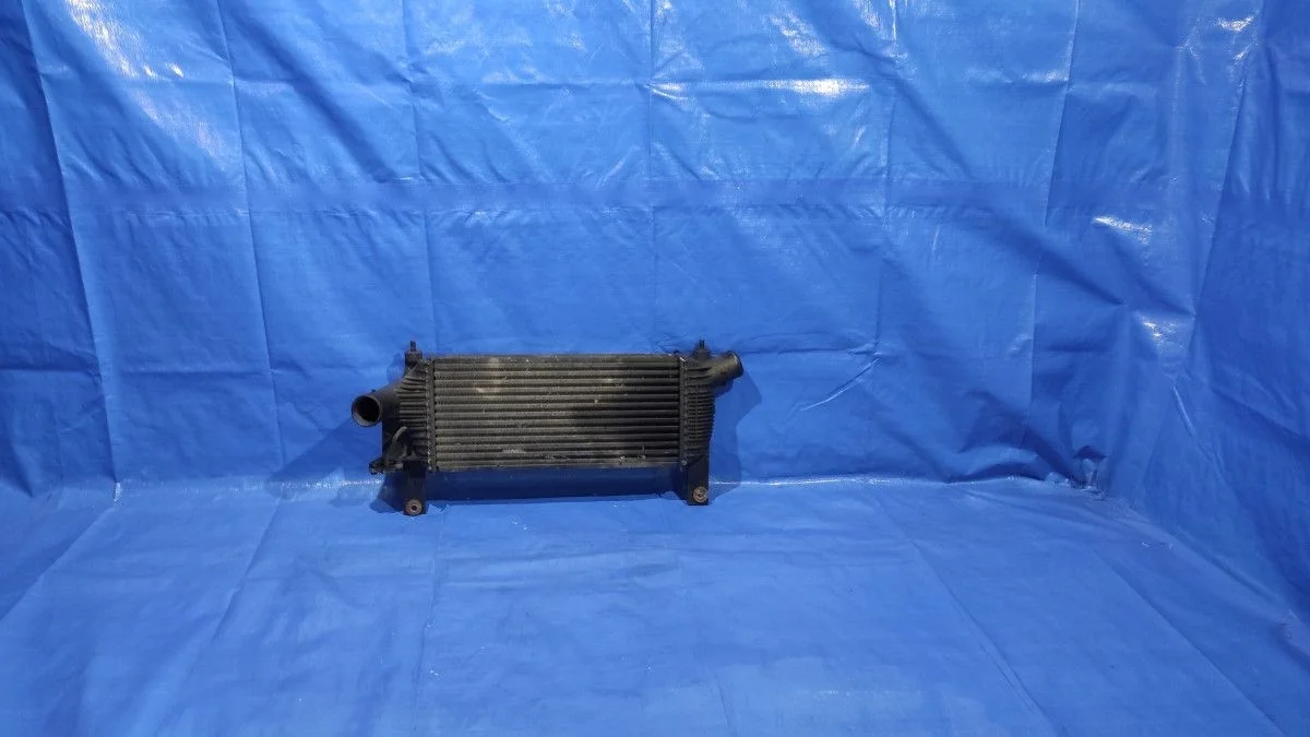 Интеркулер Nissan Navara D40 (2004—2010) б.у