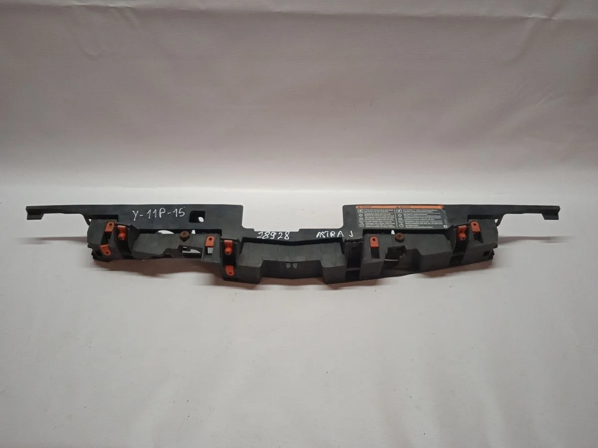 Кронштейн переднего бампера верхний Opel Astra J (2009—2012) б.у