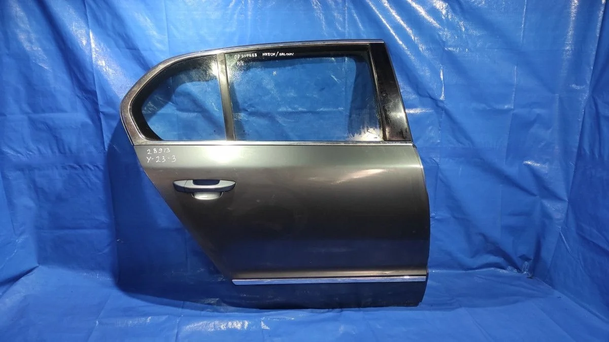 Дверь задняя правая Skoda Superb II (2008—2013) б.у
