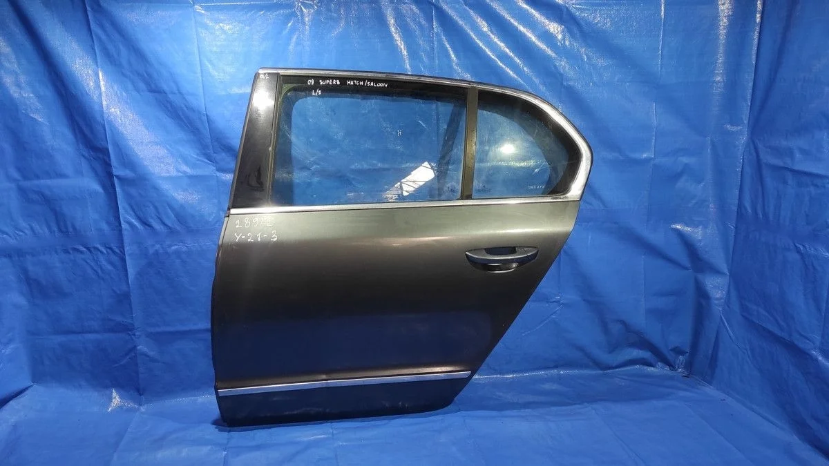 Дверь задняя левая Skoda Superb II (2008—2013) б.у