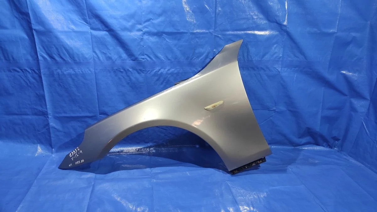 Крыло переднее левое BMW 5 серия E60/E61 (2002—2007) б.у