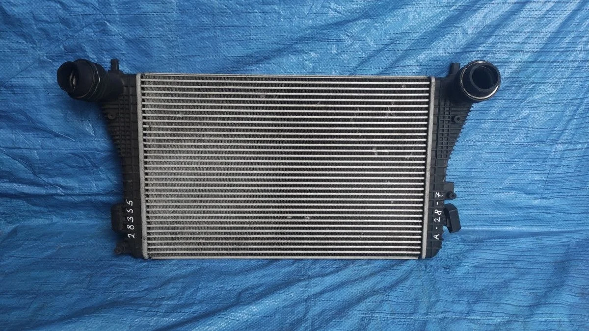 Интеркулер Volkswagen Passat B6 (2005—2010) б.у