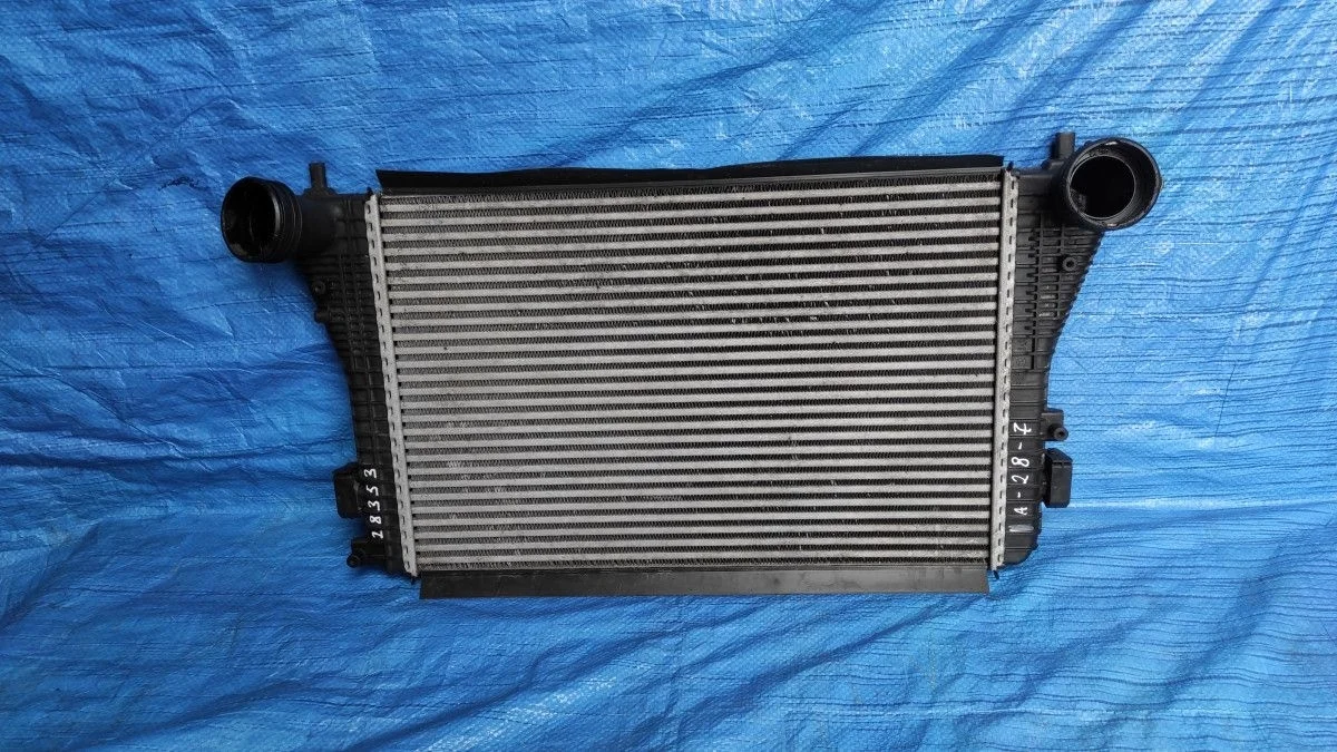 Интеркулер Volkswagen Passat B6 (2005—2010) б.у