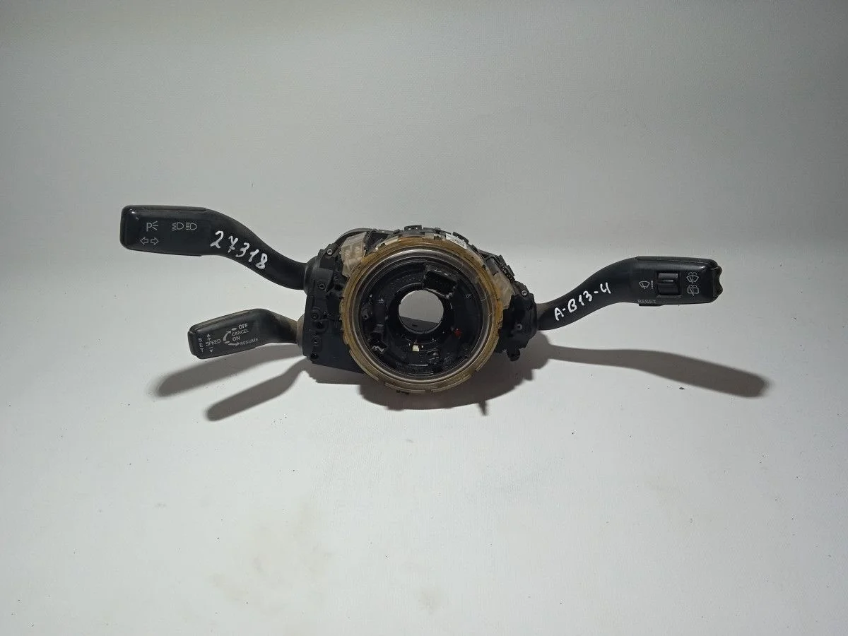 Блок подрулевых переключателей (стрекоза) Audi A6 C6 (2004—2008) б.у