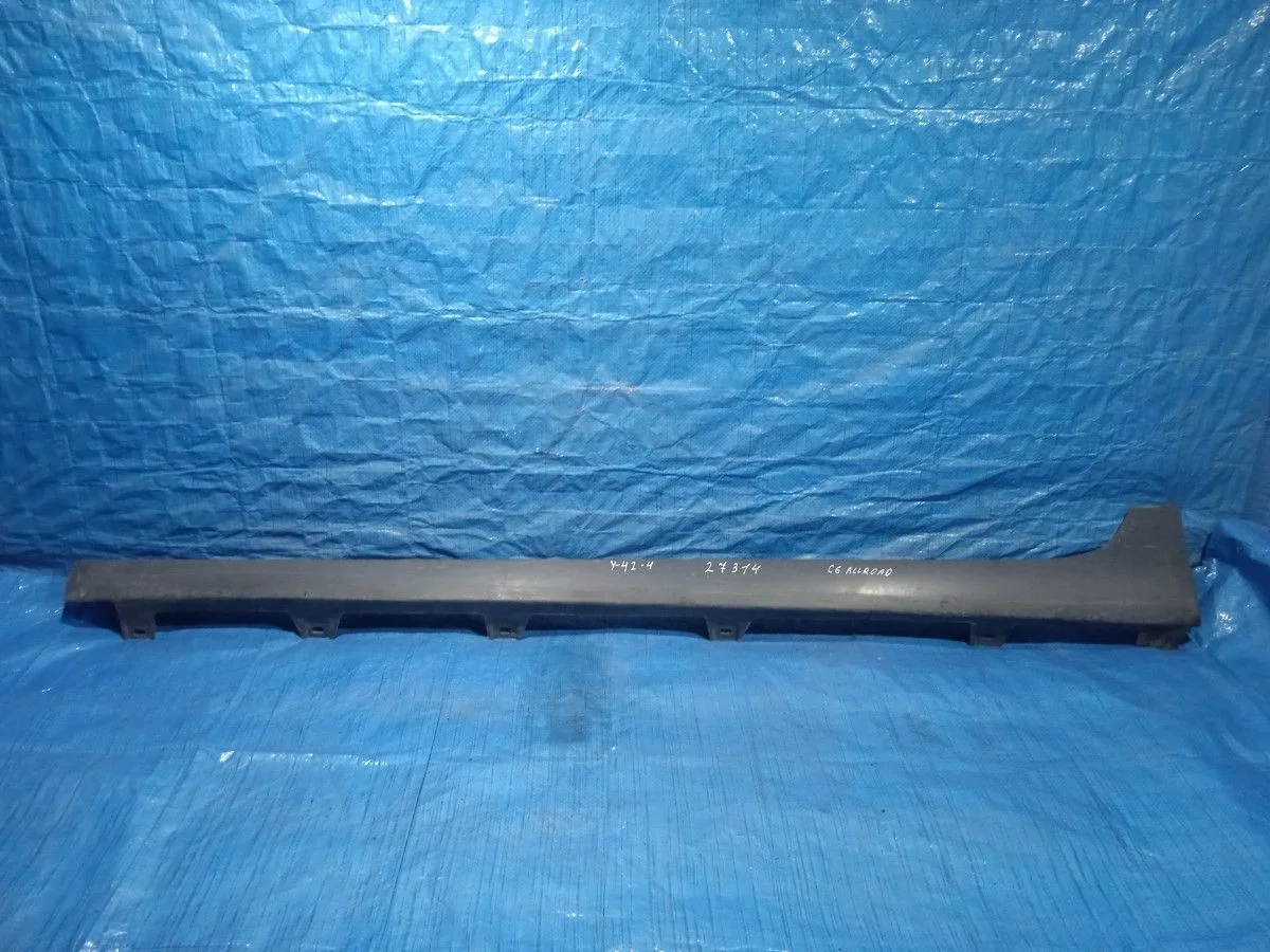 Накладка на порог левая Audi A6 Allroad Quattro C6 (2006—2008) б.у