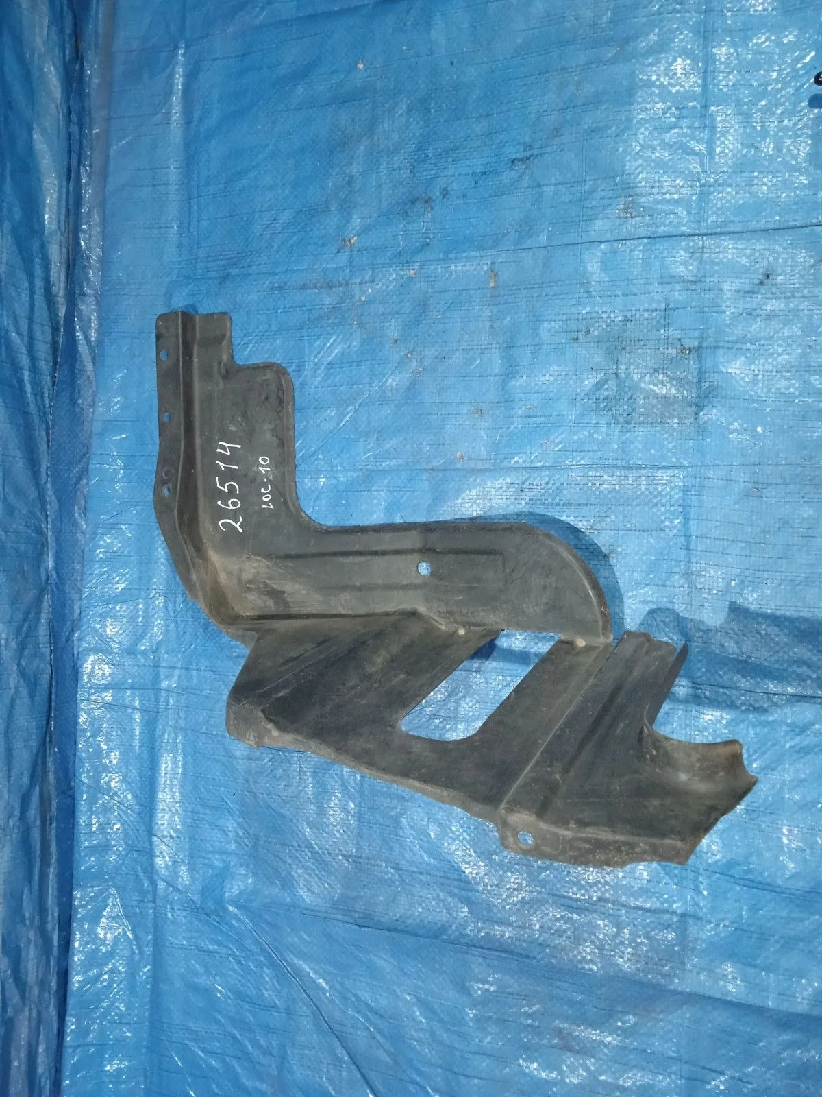 Пыльник моторного отсека левый Hyundai Matrix I (2001—2005) б.у