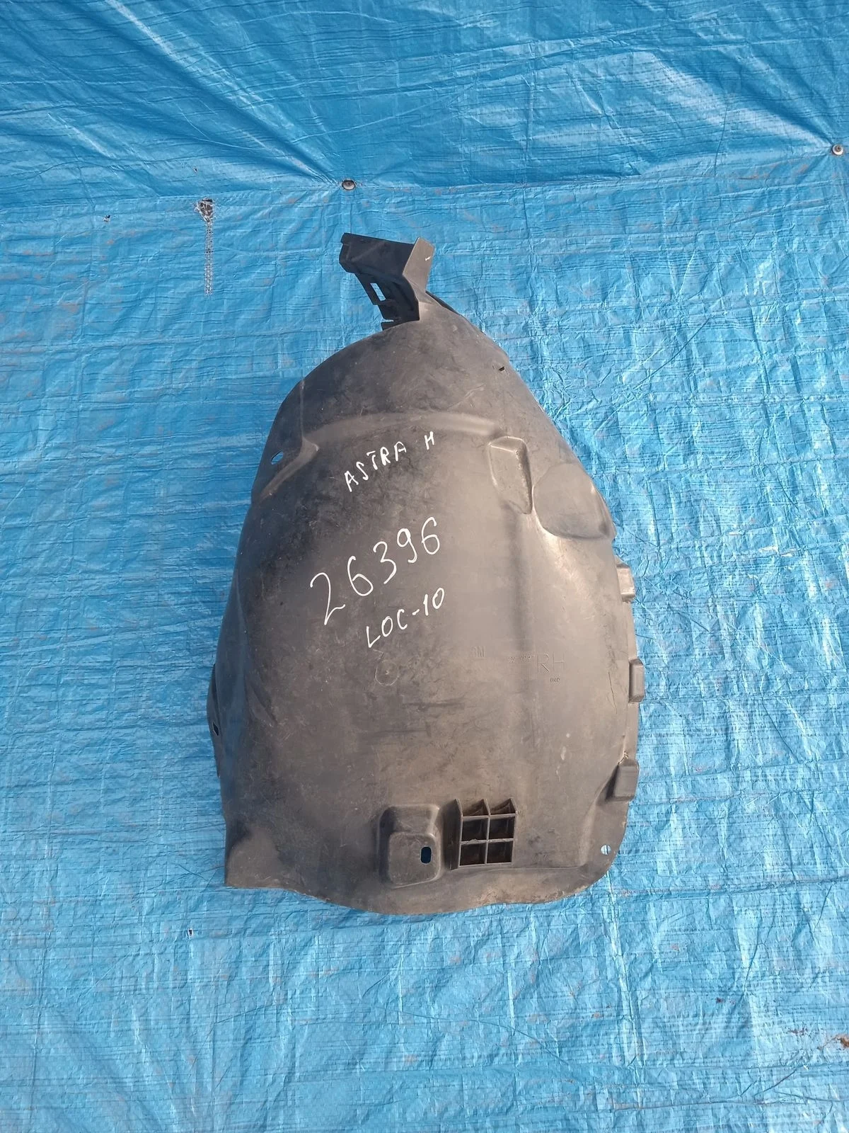 Локер передний правый Opel Astra H (2004—2007) б.у