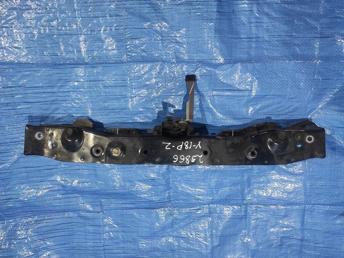 Панель передняя ( рамка ) Honda Civic VIII (2005—2009) б.у