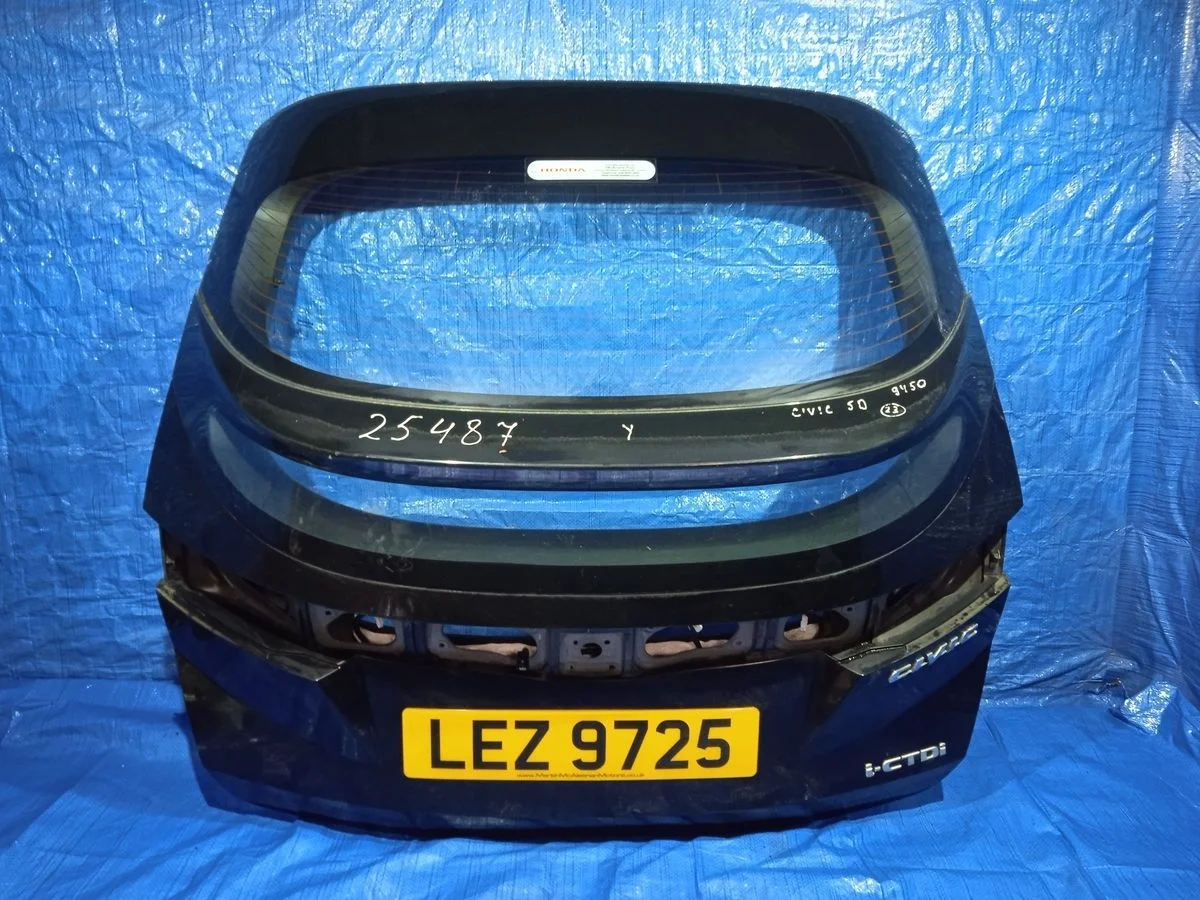 Дверь багажника со стеклом Honda Civic VIII (2005—2009) б.у
