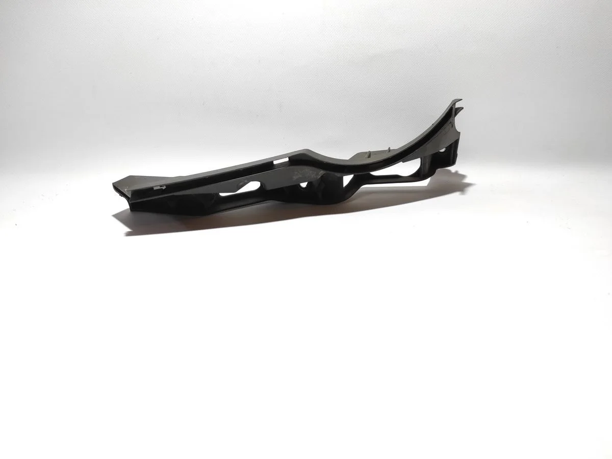 Кронштейн переднего бампера левый Volkswagen Passat B6 (2005—2010) б.у