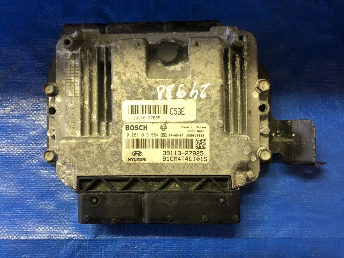 Блок управления двигателем Hyundai Santa Fe II (2005—2010) б.у