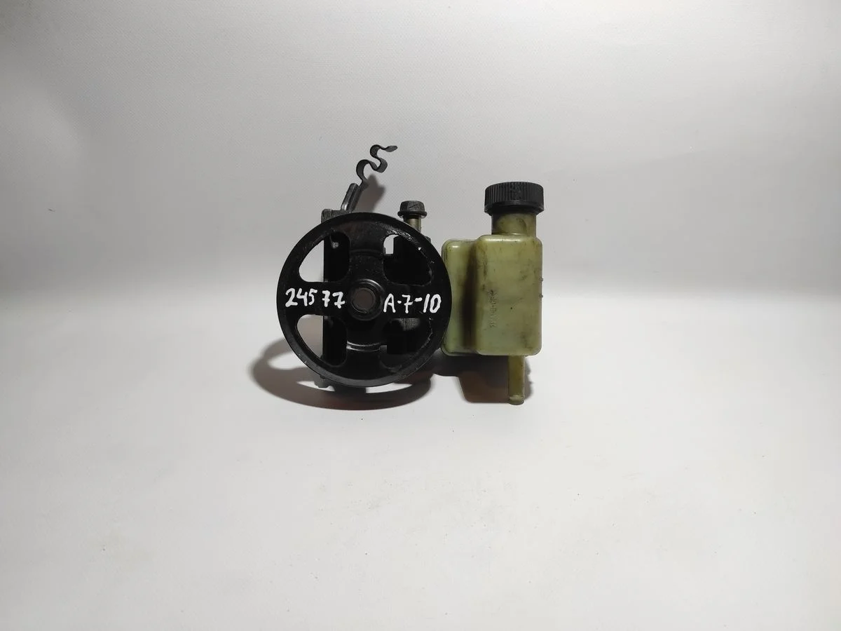 Mazda 6 GG насос ГУР 2.3L б.у