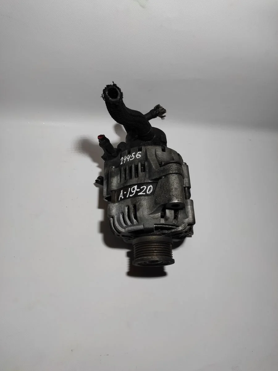 Генератор Hyundai Santa Fe II (2005—2010) б.у