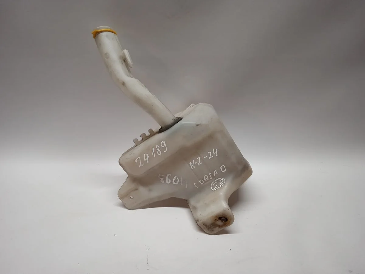 Бачок омывателя Opel Corsa D (2006—2010) б.у