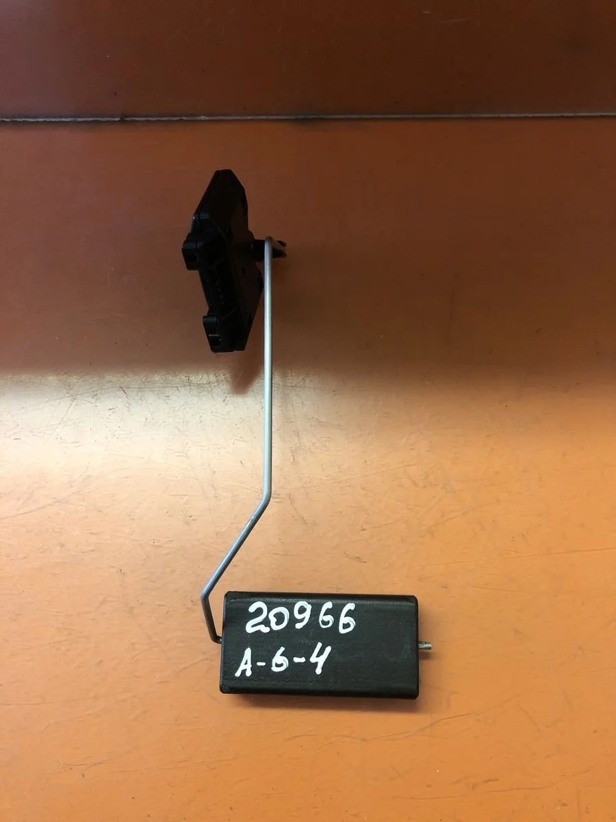 Датчик уровня топлива Skoda Octavia II (2004—2009) б.у