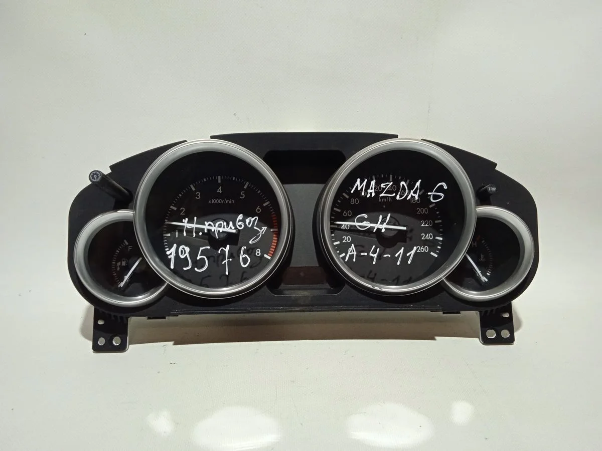 Панель приборов (щиток) Mazda 6 GH (2007—2009) б.у
