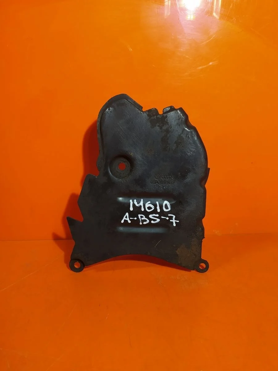 Крышка (кожух) ремня ГРМ Audi A4 B6 (2000—2006) б.у