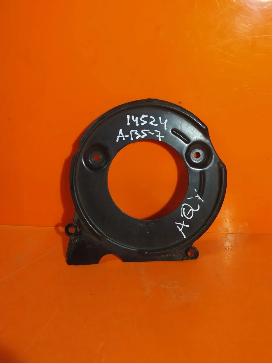 Крышка (кожух) ремня ГРМ Audi A6 C5 (1997—2001) б.у