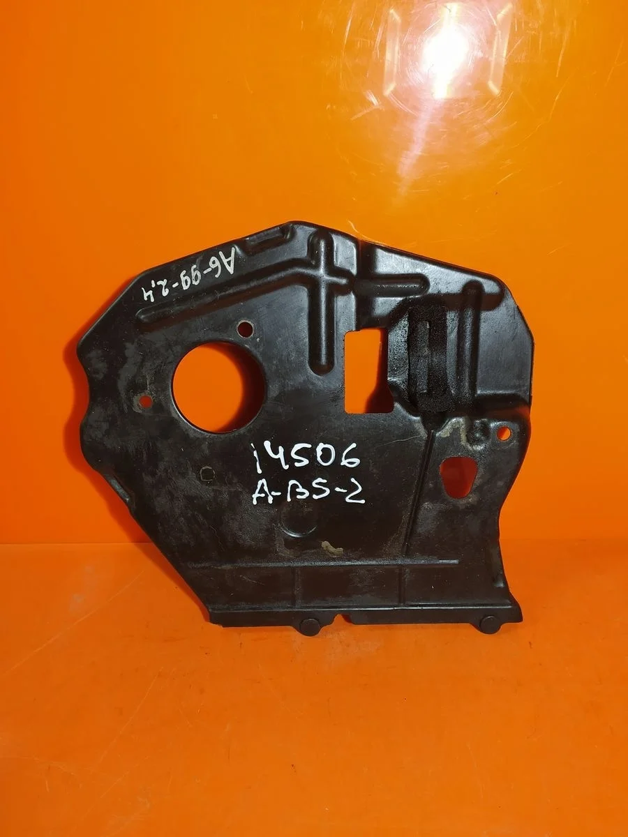 Крышка (кожух) ремня ГРМ Audi A6 C5 (1997—2001) б.у