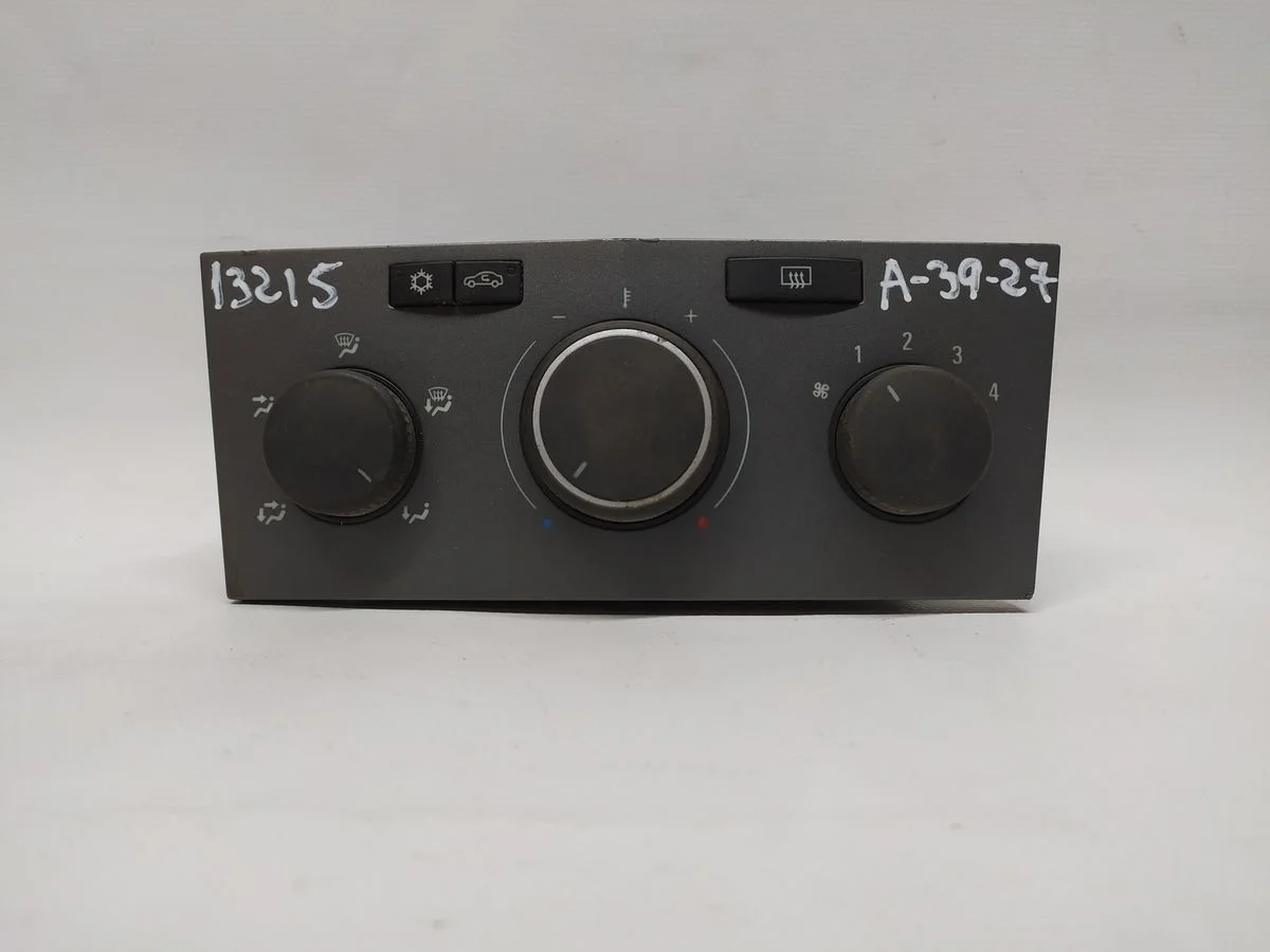 Блок управления отопителем Opel Astra H (2004—2007) б.у