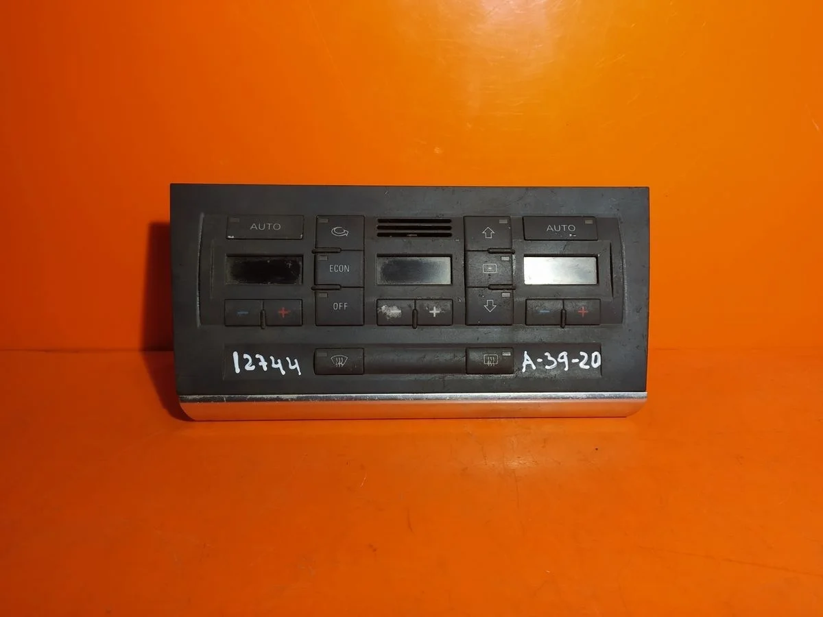 Блок управления климатом Audi A4 B6 (2000—2006) б.у