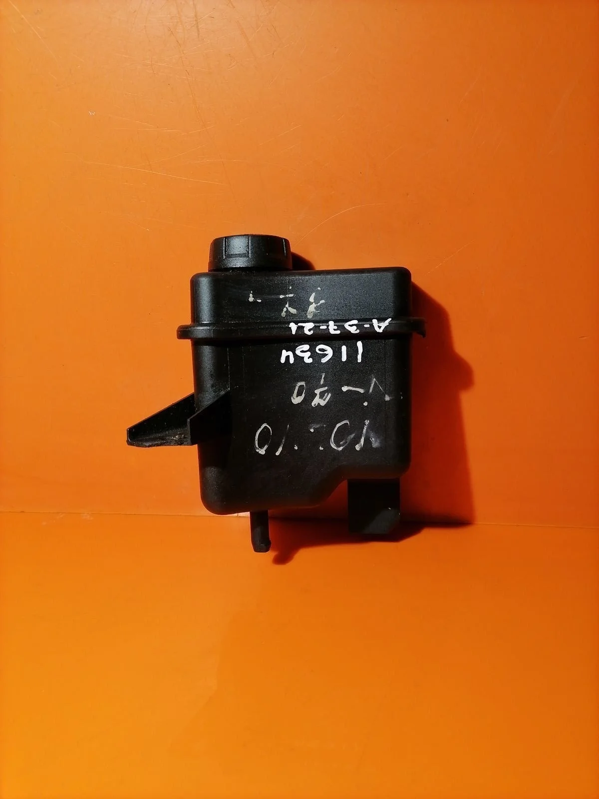 Бачок гидроусилителя (ГУР) Volvo S40 I (1995—1999) б.у