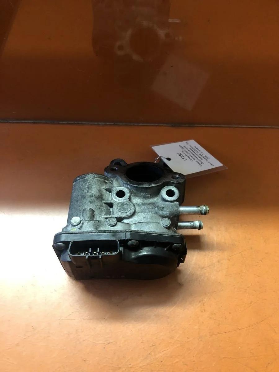 Заслонка дроссельная электрическая Nissan Navara D40 (2004—2010) б.у