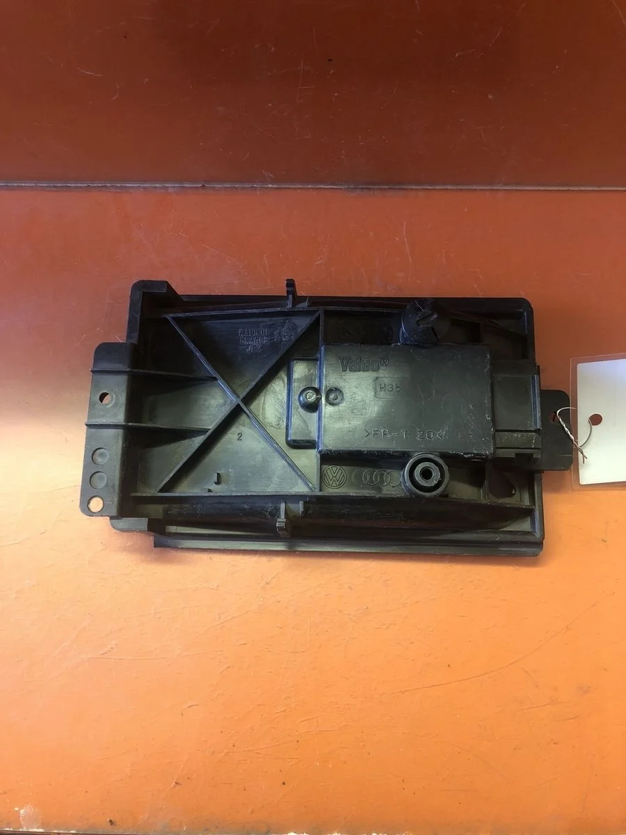 Резистор отопителя ( реостат,ёжик печки ) Audi A3 8L (1996—2000) б.у