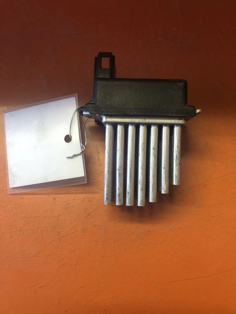 Резистор отопителя ( реостат,ёжик печки ) Audi A6 C5 рестайлинг (2001—2004) б.у