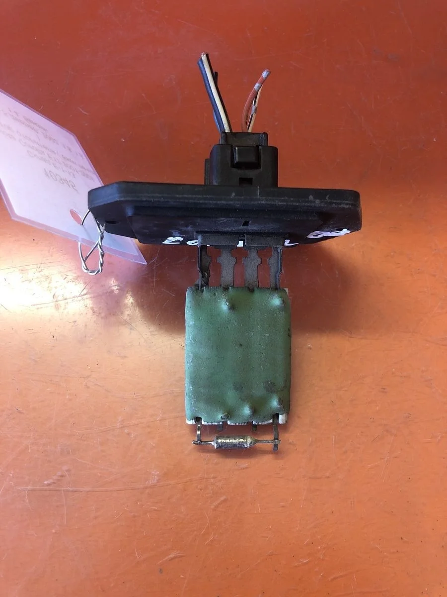 Резистор отопителя ( реостат,ёжик печки ) Toyota Corolla IX (2000—2004) б.у