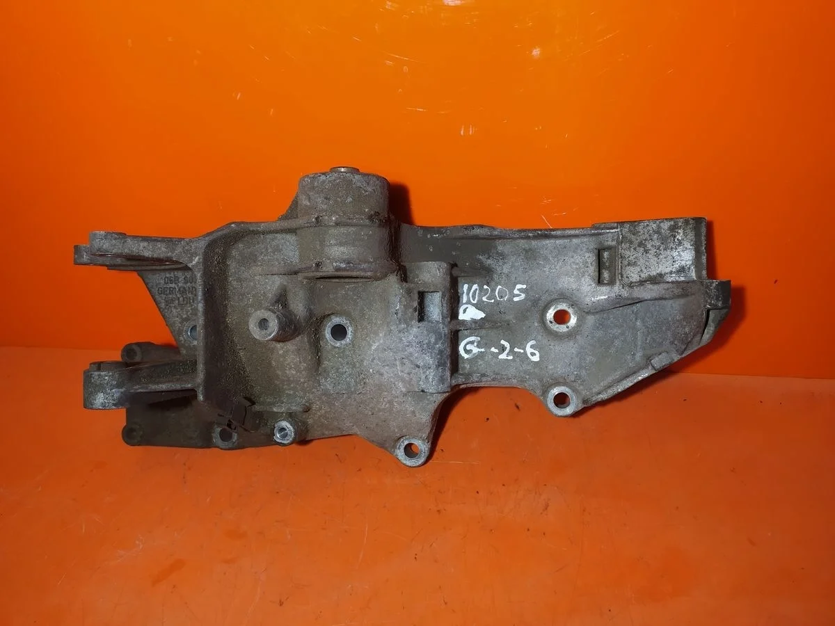 Кронштейн насоса ГУР Audi A4 B6 (2000—2006) б.у